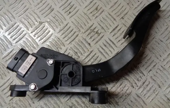 KIA Picanto Accelerator throttle pedal HLUA1501Y200