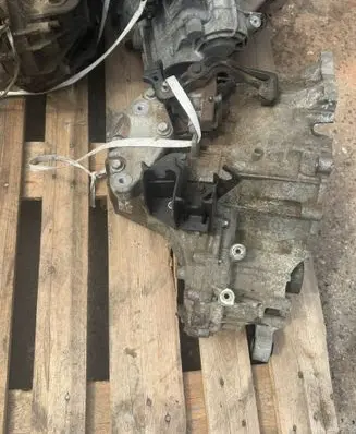 Volvo V40 Manual 5 speed gearbox HU3R7002AHA
