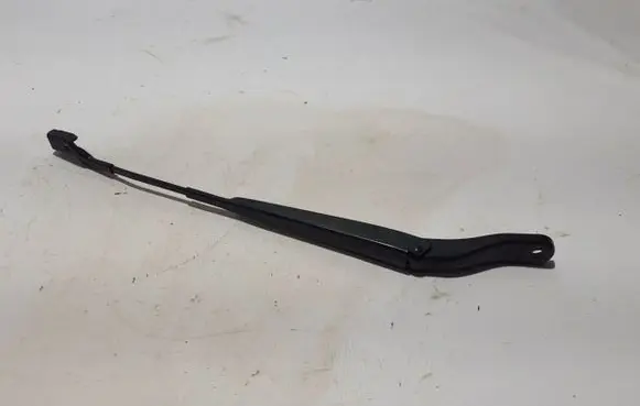 Citroen C4 III e-C4 Front wiper blade arm 9822931680