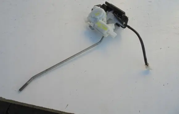 Mazda 5 Tailgate/trunk/boot lock/catch/latch