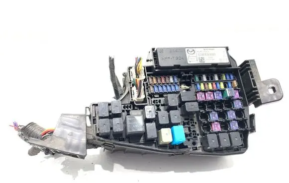 Mazda 6 Fuse box set KD45-675X0B