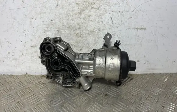 Peugeot 5008 II Oil filter mounting bracket 9823532380