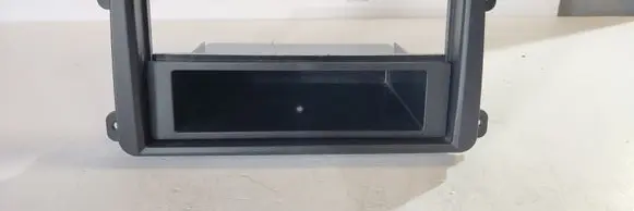 Volkswagen Caddy Radio/GPS head unit trim 28132015