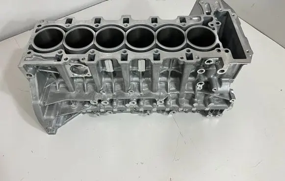 BMW 6 F12 F13 Engine block 7585986