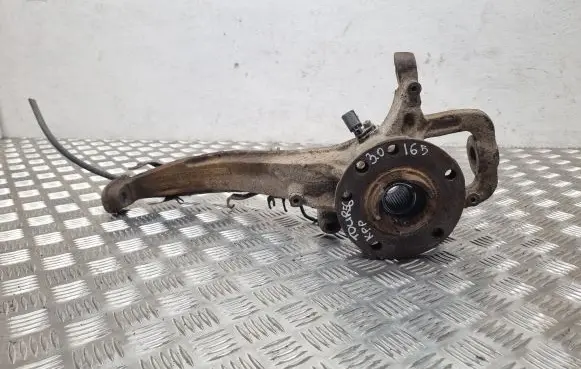 Volkswagen Touareg I Front wheel hub 7L0407257A