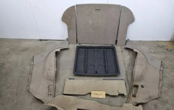 Nissan Murano Z50 Tailgate/boot cover trim set 