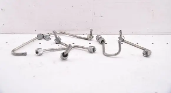 Opel Astra J Fuel injector supply line/pipe B16DTL