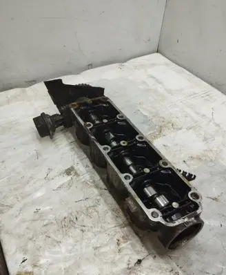 Rocker cam cover