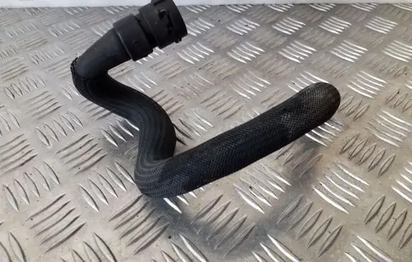 Volvo XC60 Engine coolant pipe/hose
