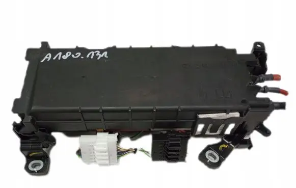 Mercedes-Benz A W176 Fuse module A24654000