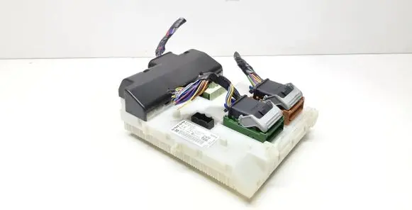 Volvo S60 Fuse module 31412970 98HL143720040AAB