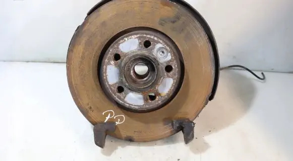 Volvo V60 Front wheel hub spindle knuckle
