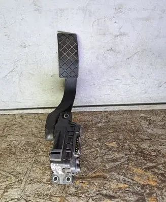 Volkswagen PASSAT B5.5 Accelerator throttle pedal 8D1721523F 6PV008376 6PV00837603