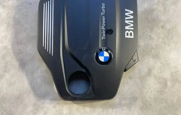 BMW 2 F22 F23 Engine cover (trim) 8514202 16208310