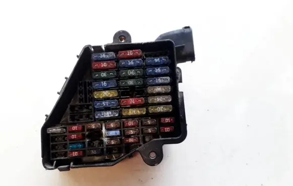 Volkswagen Golf IV Fuse box set 8D1941824