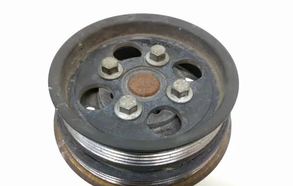 Volvo V70 Power steering pump pulley 30731821 31258133