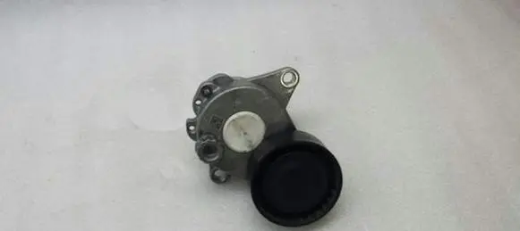 Mercedes-Benz E W212 Generator/alternator belt tensioner A6512002170