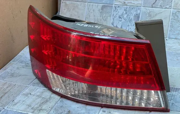 Hyundai Sonata Rear/tail lights 924013K0