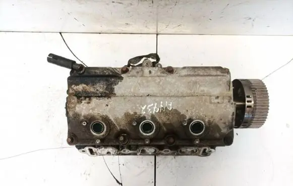 Chrysler 300M Engine head 