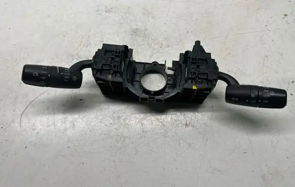 Mazda 2 Wiper turn signal indicator stalk/switch SKE133A2