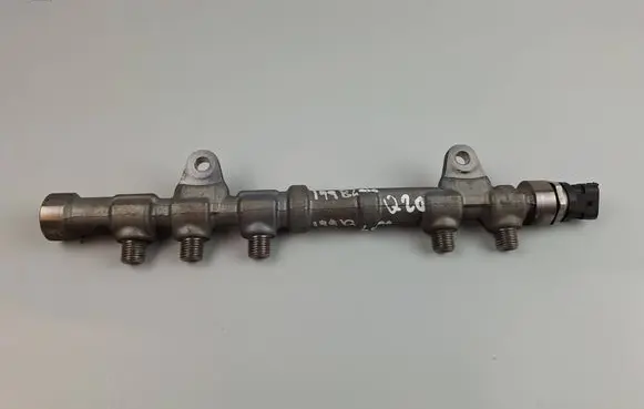 Opel Combo D Fuel main line pipe 55234437 0445214217