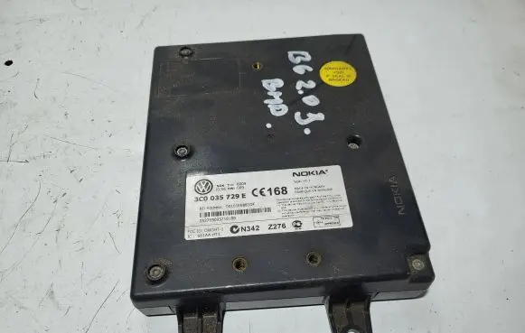Volkswagen PASSAT B6 Phone control unit/module 3C0035729E 00101EE881DF N342Z276