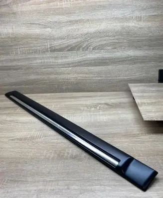 Front sill trim cover
