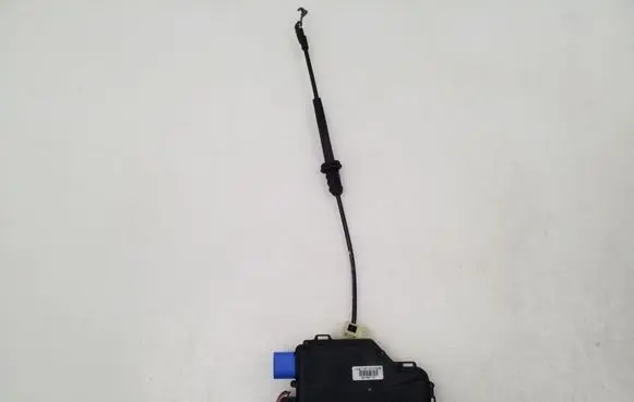 Seat Ibiza III (6L) Front door lock 837015AM