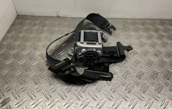 Volvo S60 Front seatbelt P39818842 39818842