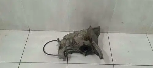 Mercedes-Benz ML W166 Rear differential/diff mount bracket A1663504214