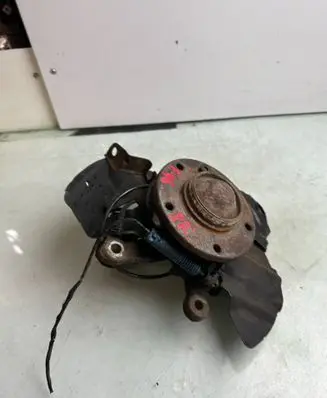BMW 3 E46 Front wheel hub spindle knuckle 554345
