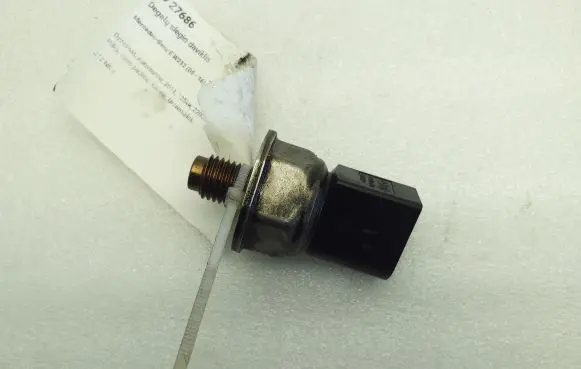 Fuel pressure sensor