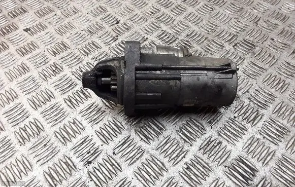 BMW 3 E90 E91 Starter motor 7787354