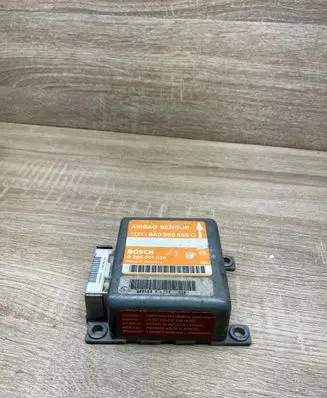 Audi A4 S4 B5 8D Airbag control unit/module 8A0959655C 0285001038