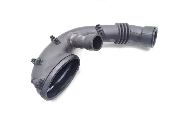 BMW X3 E83 Air intake hose/pipe 7790552