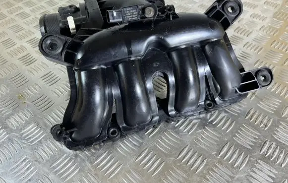BMW 1 F20 F21 Intake manifold 7595077 V759507780