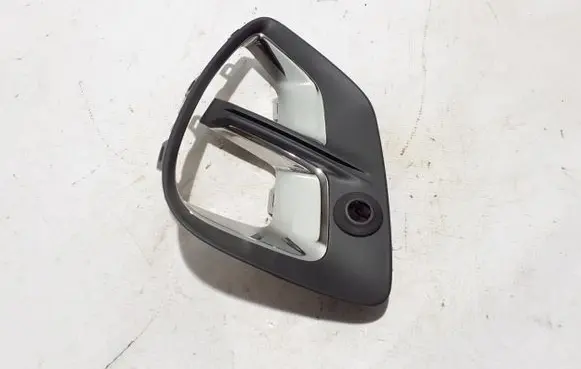 Renault Captur II Front bumper lower grill 261525762R