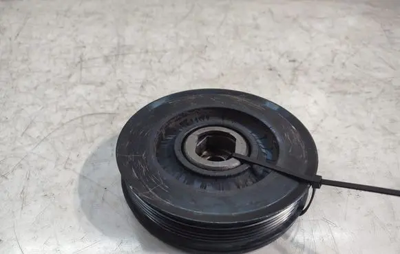 Nissan X-Trail T32 Crankshaft pulley