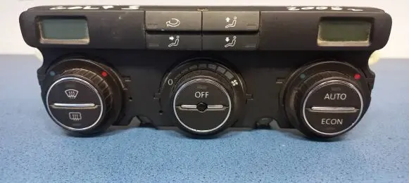 Volkswagen Golf V Climate control unit 74641420