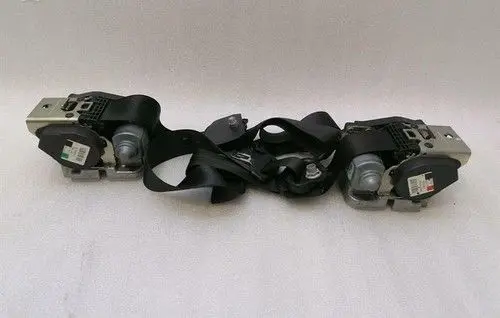 Mercedes-Benz E W211 Front seatbelt buckle A2118604486