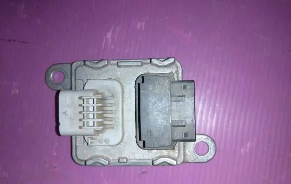 Peugeot Expert Other control units/modules 9817308880