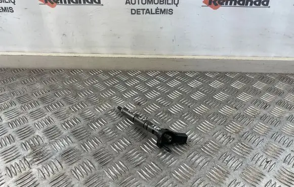 Mercedes-Benz S W221 Fuel injector A642070