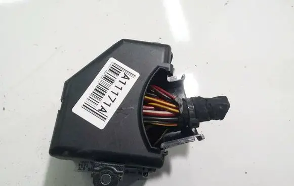 Volkswagen PASSAT B6 Fuse box set 3C0880204B