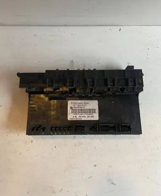Mercedes-Benz E W211 Fuse module 2115452001