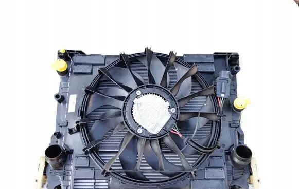 BMW 5 G30 G31 Intercooler radiator 8576509