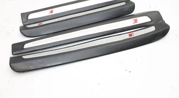 Audi Q7 4L sill trim set (inner) 4L0853375B 4L0853376B