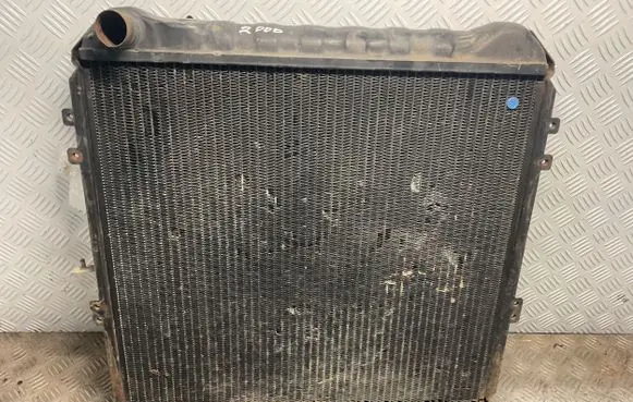 Toyota Hilux (N80, N90, N100, N110) Coolant radiator