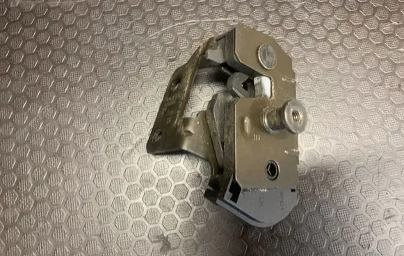Volvo XC90 Tailgate/trunk/boot lock/catch/latch 30649106 7890