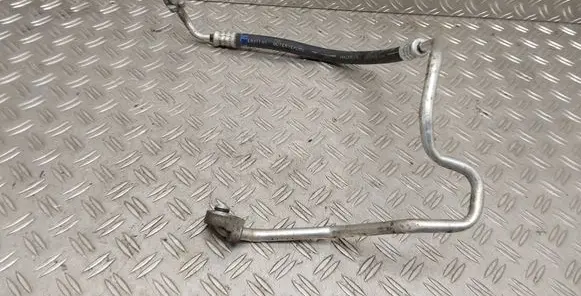 Air conditioning (A/C) pipe/hose