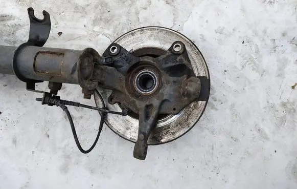 Renault Fluence Front wheel hub spindle knuckle 